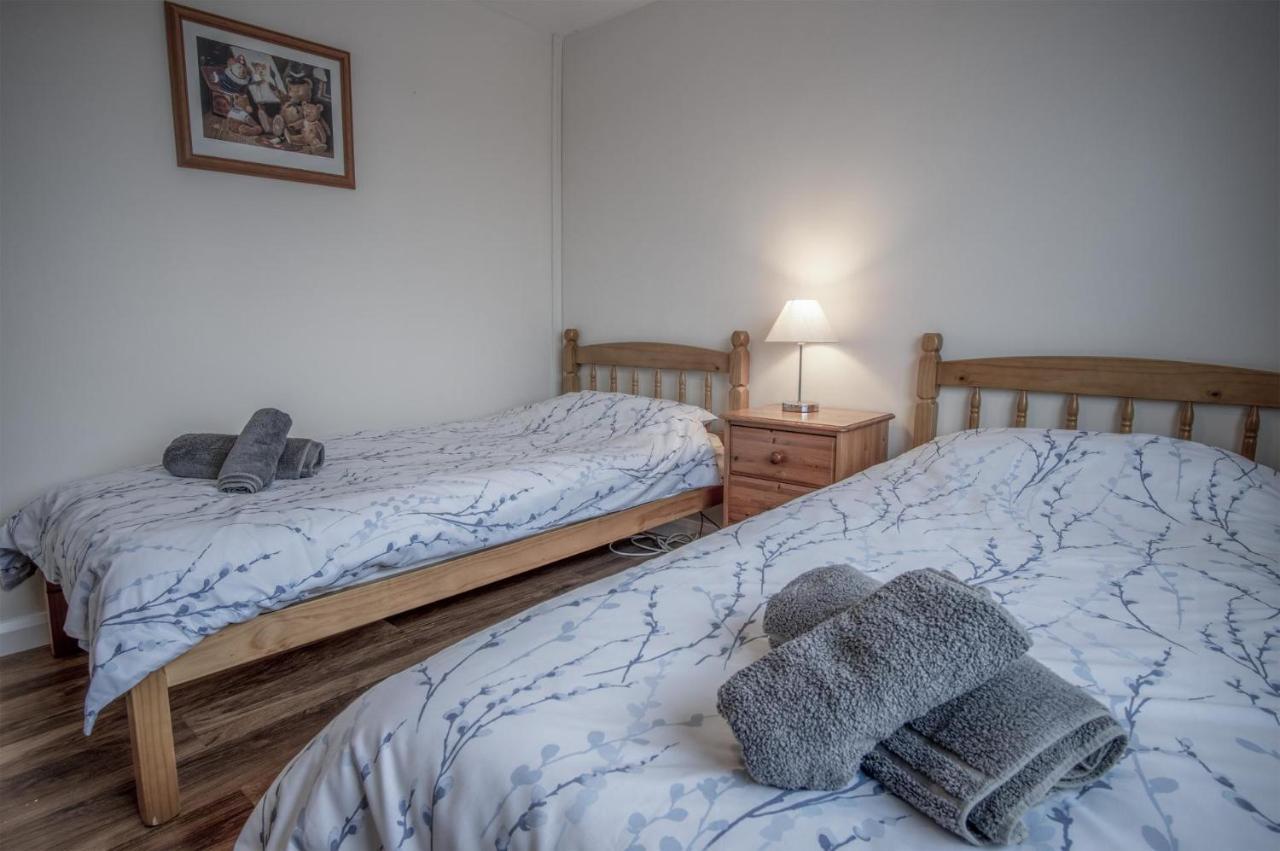 Seawinds - 2 Bedroom Bungalow - PentlepoirKilgetty エクステリア 写真